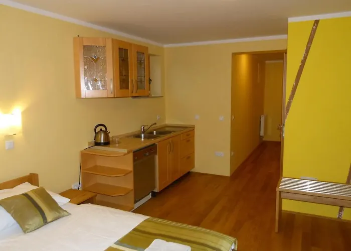 Eco Mila ゲストハウス 3*