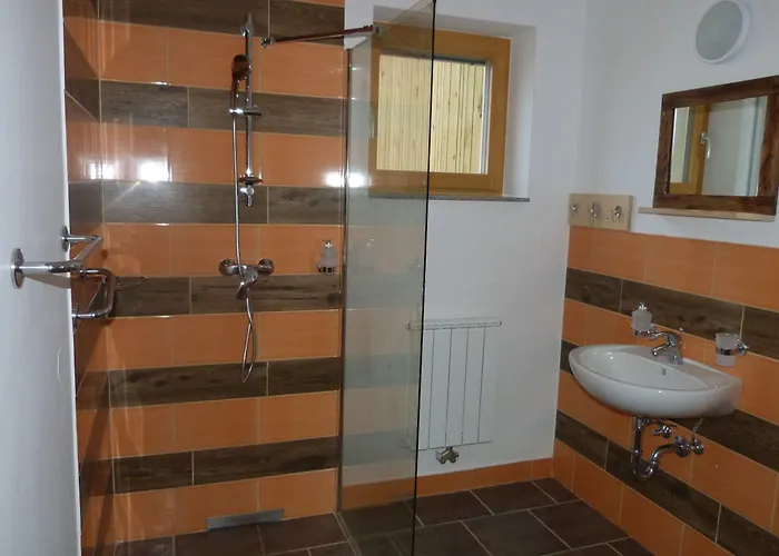 Eco Mila 3* ロガシュカ・スラティナ