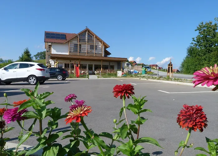 Eco Mila ロガシュカ・スラティナ